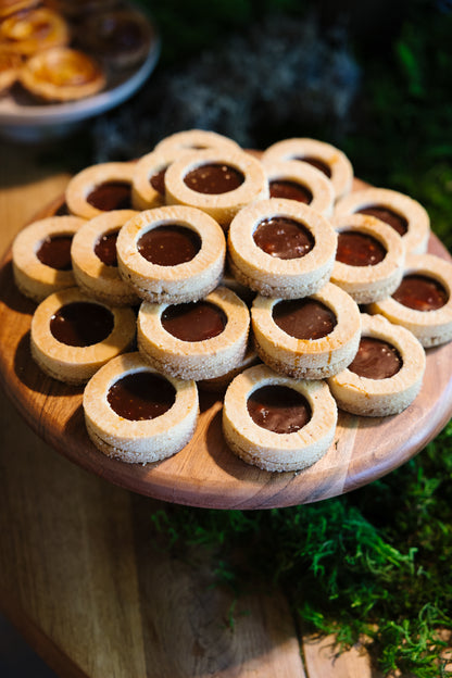 Thanksgiving PRE-ORDER: Burnt Caramel Sablé Cookies (Set of 6)