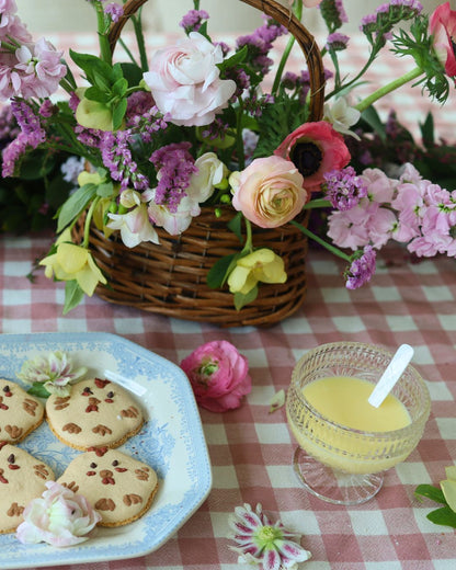 Lemon Hatchling: Lemon Macarons